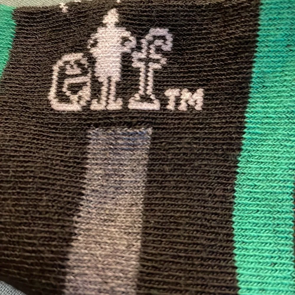 7 pair elf socks - Picture 2 of 4
